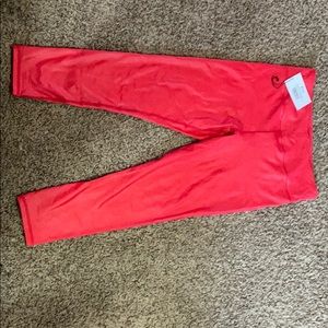 Zyia women’s Red Light n Tight Hi-rise 7/8 24”